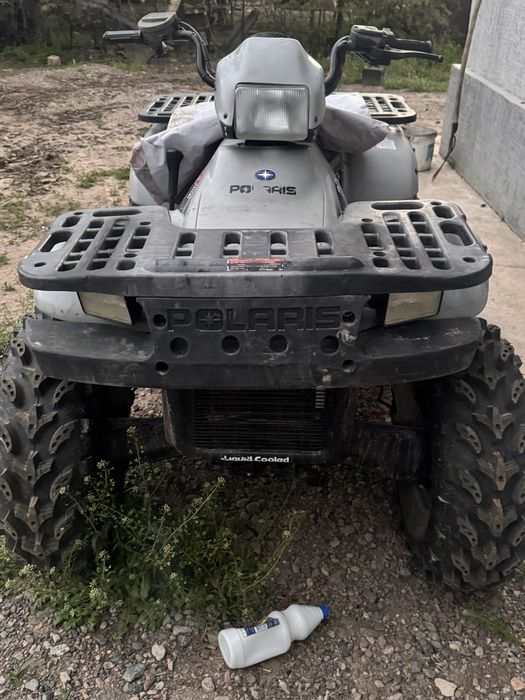 Полярис 500 кубовый на полном ходу