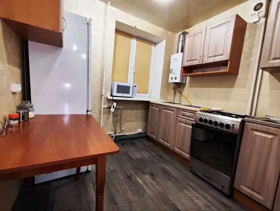 Дава се под наем Двустаен апартамент в София, Зона Б-18 - 67 кв.м за 408 € - Снимка #2