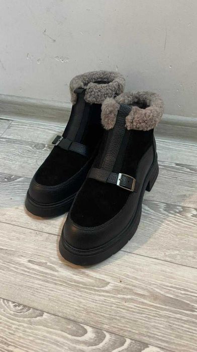 Новые зимние ботинки