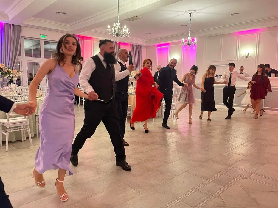 DJ specializati pentru Nunti-Botezuri-Majorate (Garantam distractie)