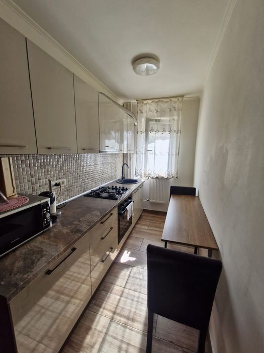 Apartament cu doua camere zona Rogerius