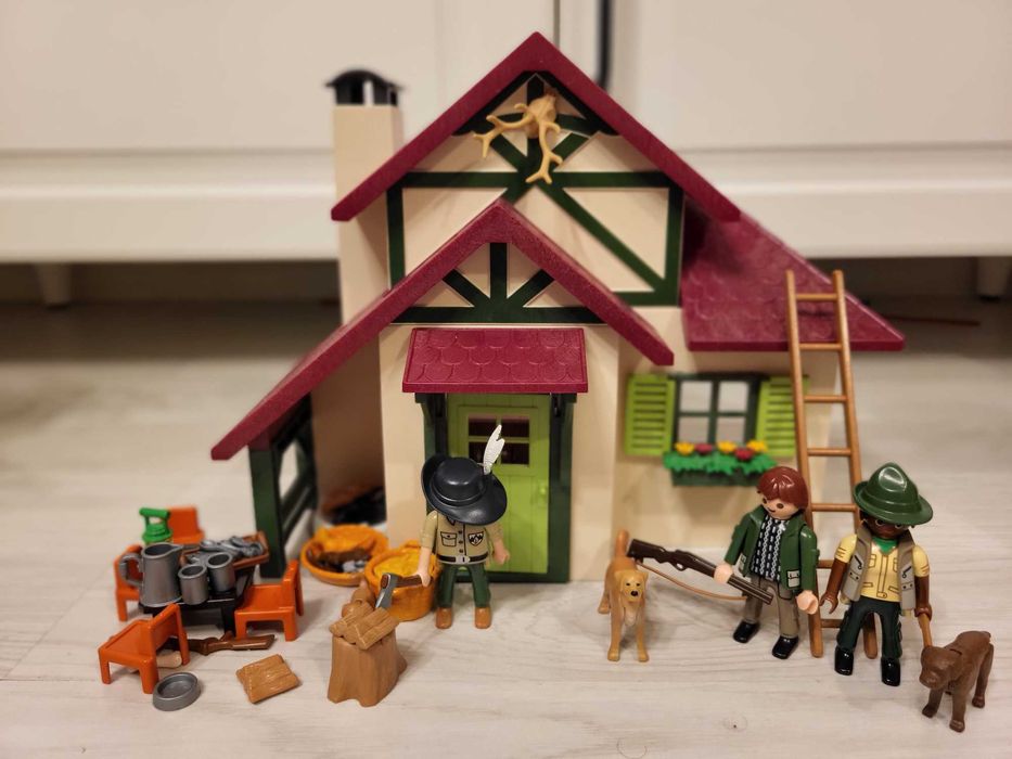 Seturi Playmobil: Spitalul, Cabinet Dentist, Cafenea, Casa Vanatorilor