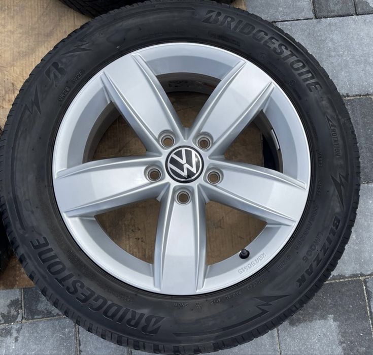 Jante VW T-roc 16 Golf 205/60R16