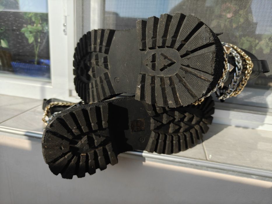 Дамски боти-като нови