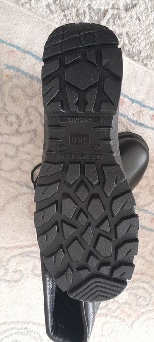 Продам летнее берцы размер 43