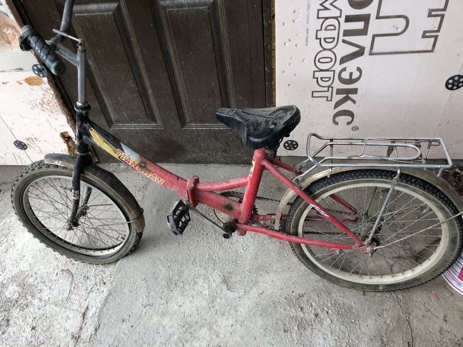 Велик красный