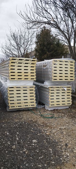 Panouri Sandwich Termoizolante | Case Structuri Metal Hale Containere