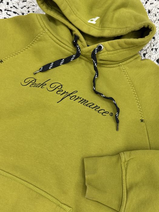 Мъжки суитшърт PEAK PERFORMANCE . Размер M/L