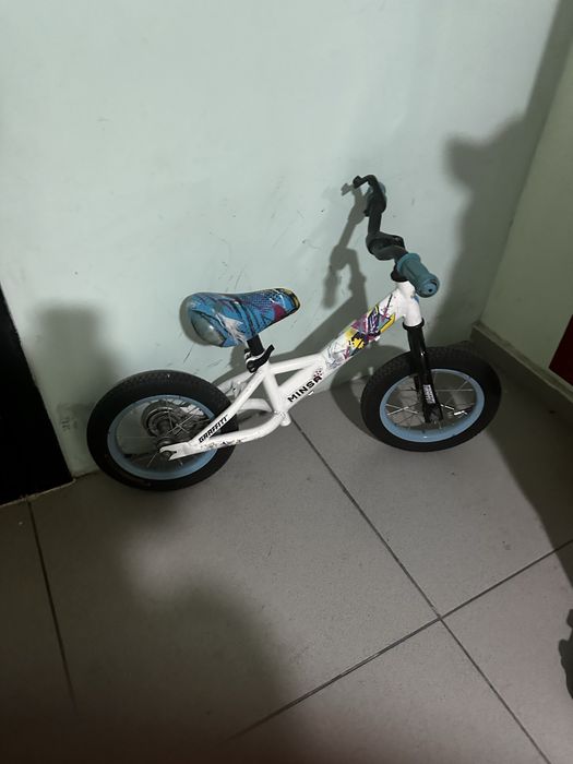 Продам беговел в бензострое