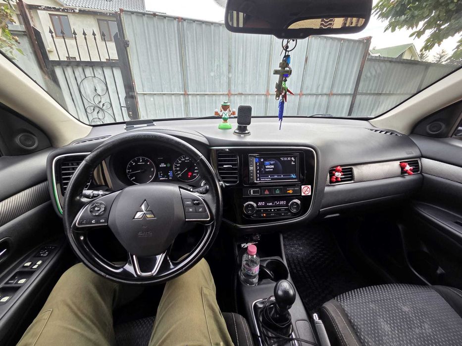 MITSUBISHI Outlander 2016 — imagine 4