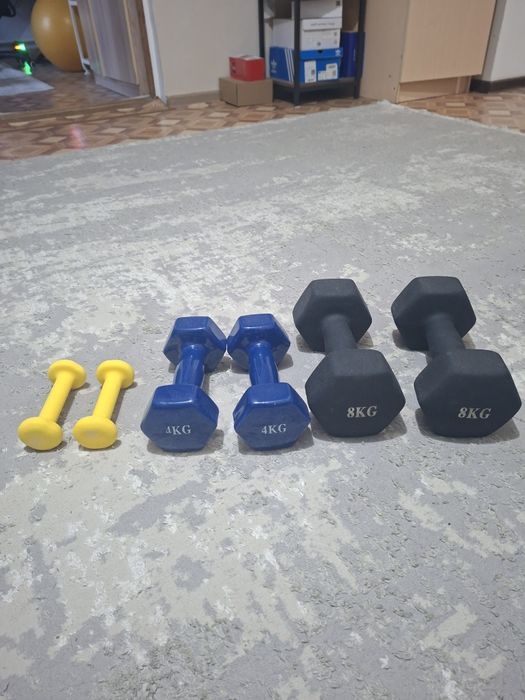 Продам набор гантелей