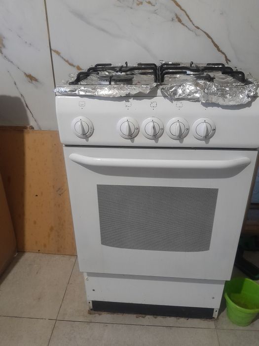 Газовая плита работает