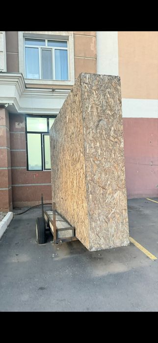 Мобильный билборд, билборд на прицепе. Реклама на парковке