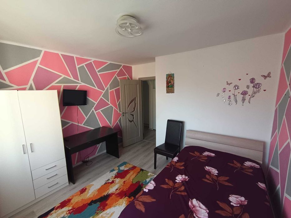 Chirie tip share intr-un apartament din Tractorul