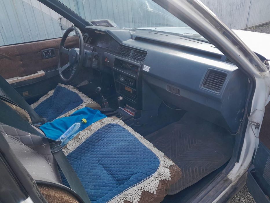 Nissan BlueBird 1989