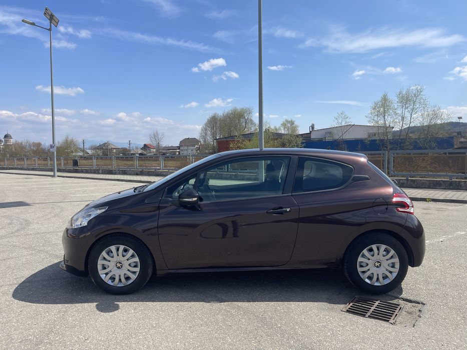 Vând PEUGEOT 208 din 2013 1.0 benzina Euro 5
