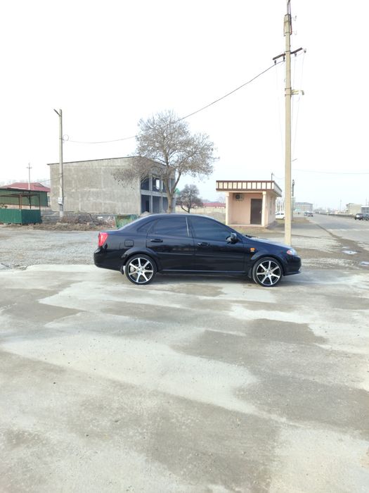R18  diska sotiladi baloni bilan