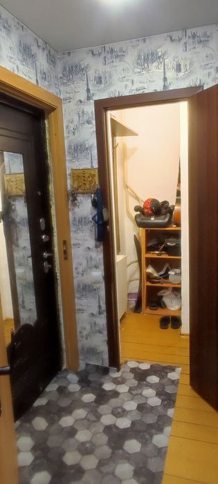 Продам 2-комн Срочно в связи с переездом