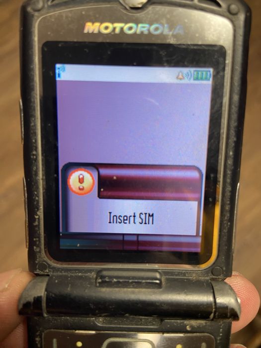 Motorola V3 в добро състояние