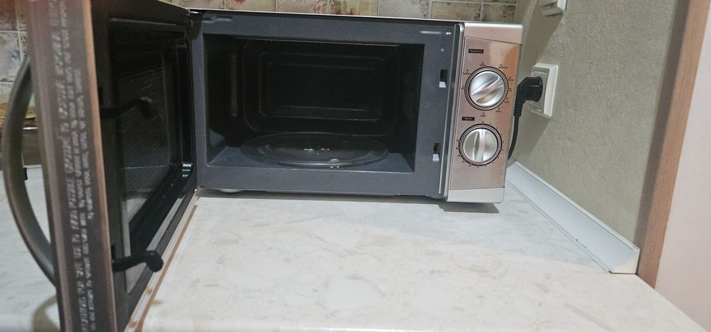 Микроволновка AVA