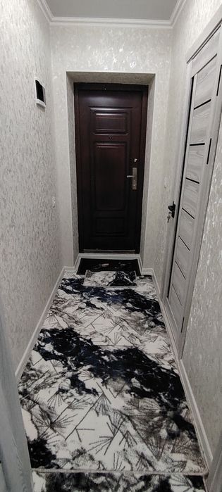Сдаётся 2х комнатная квартира на 1 этаже Азиз Базар в дол дороге