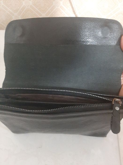 Продам мужскую сумку