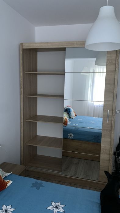 Dulap cu usi glisante