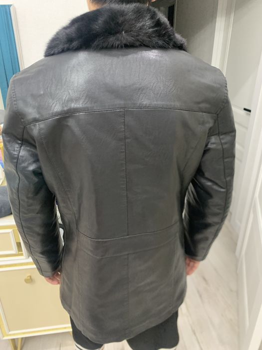 Продам дубленку новую