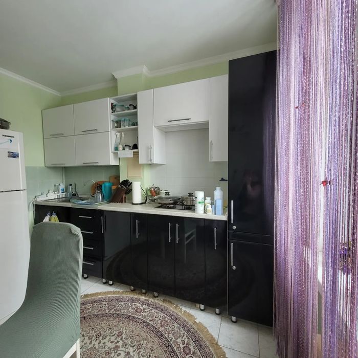 Продам 2 комн.район 1000 мелочей!