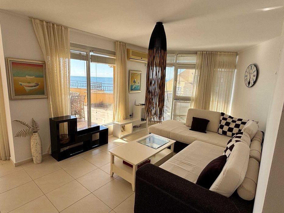 Продава се Двустаен апартамент в Ахелой - 213 кв.м за 391 €/кв.м - Снимка #1