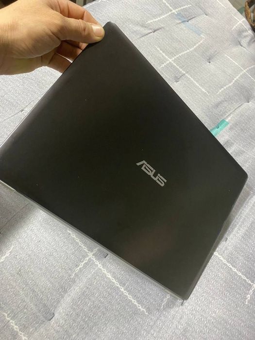 Ноутбук Noutbuk ASUS Core i7 оперативная память 8   памят 488 сенсорны