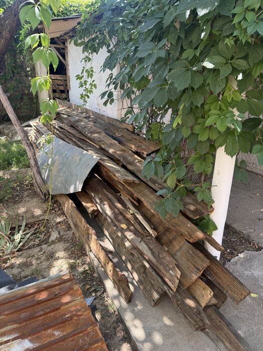 Доски на дрова или для ремонта
