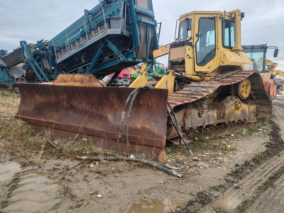 Dezmembrez Buldozer Caterpillar D5H