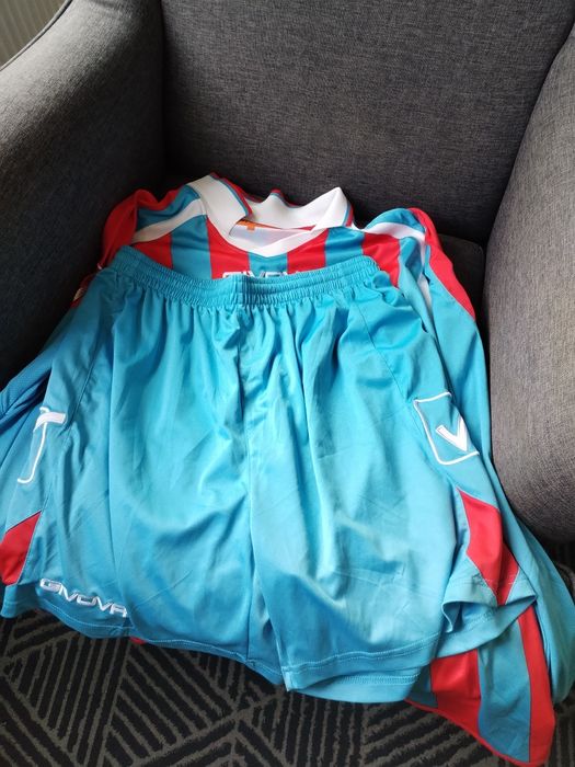 Set Fotbal, mar L, pantaloni și bluza, 50 lei