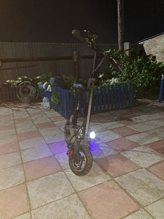 Kugo Kirin  m4 pro электро самокат