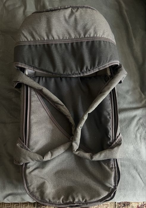 Продам детскую коляску Пилот