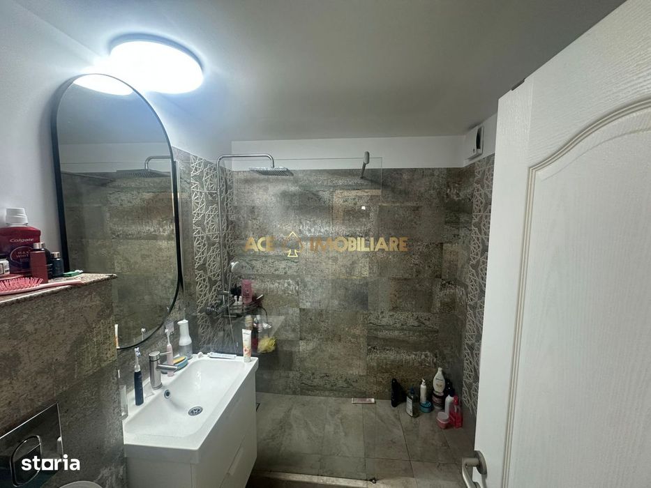 3 Camere de inchiriat | Crangasi | Metrou | Centrala |  Bloc anvelopat