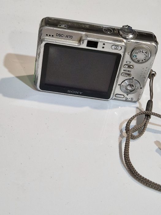 Aparat foto  / camera digitala Sony fara accesorii