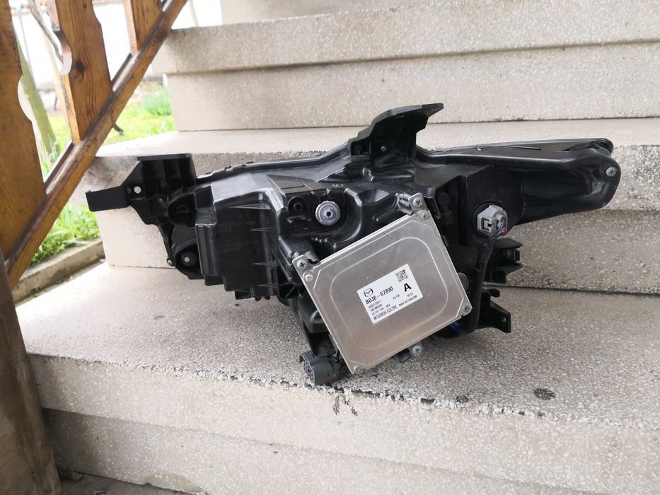 Фар Mazda 3 FULL LED десен/Фар Мазда 3 LED Оригинален