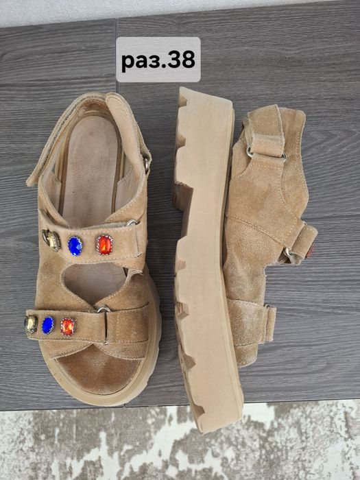 Сандалии женские