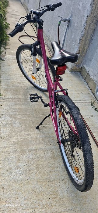 Продавам колело за момиче колелото е много запазено купувано е чисто