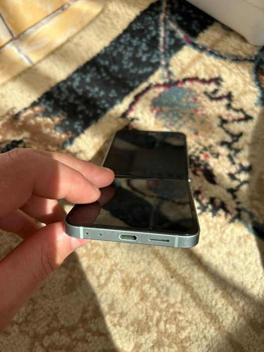 Samsung z flip 6 256 gb 12 ram
