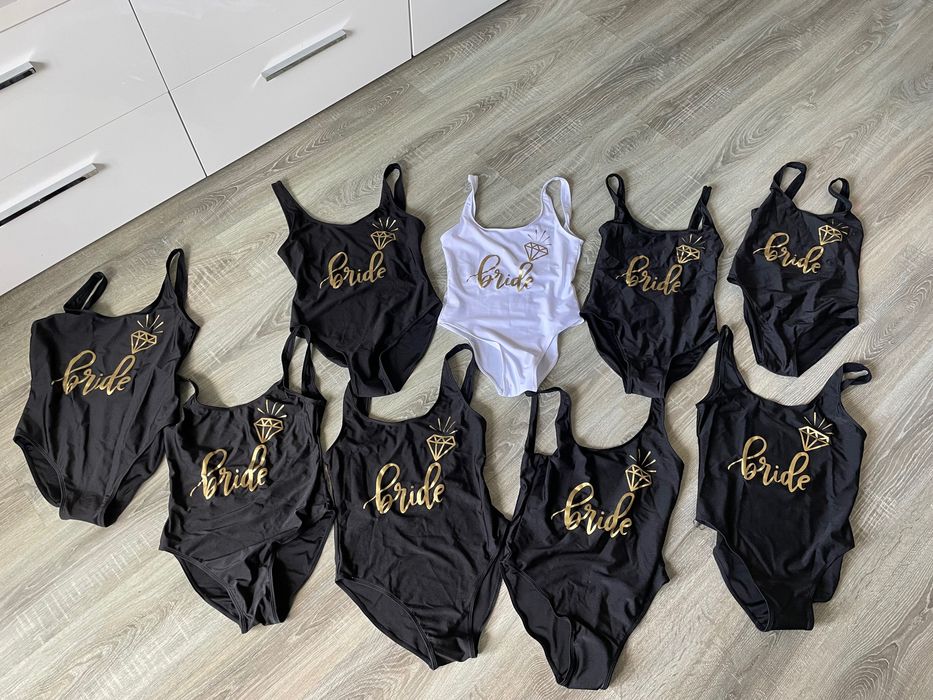 costume de baie petrecerea burlăcițelor