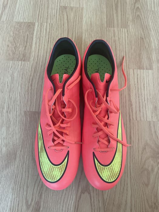 Ghete fotbal Nike Mercurial Victory V FG