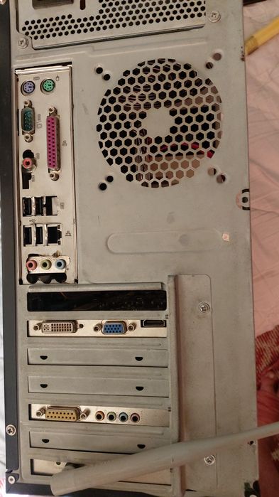Retro Компьютер и комплектующие,Intel Xeon E3-1240v2 ,E5420 продам сро