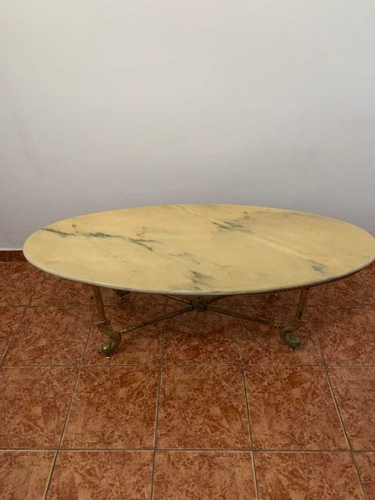 Masa ovala din bronz cu blat marmura
