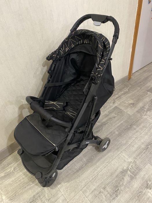 Коляска прогулочная Mstar