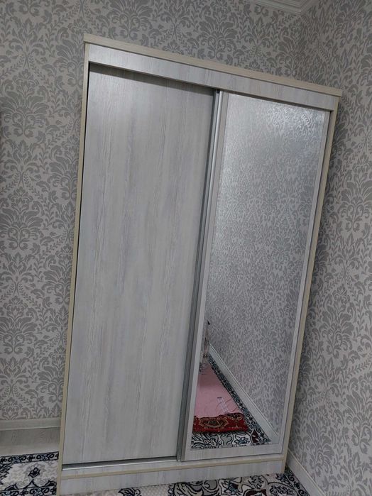 Yotoqxona uchun shkaf