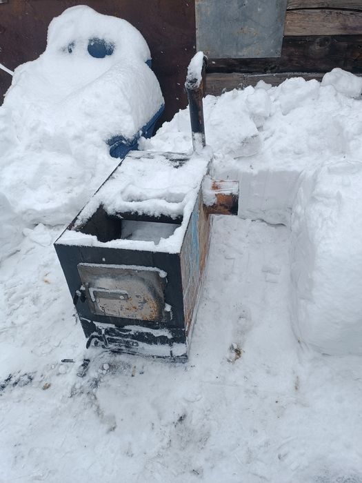 Продам котел на твердом топливе