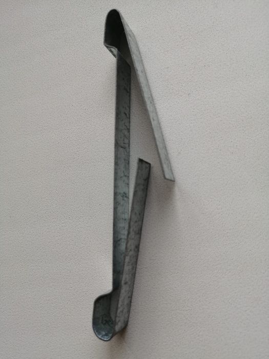 Крепеж греющего кабеля